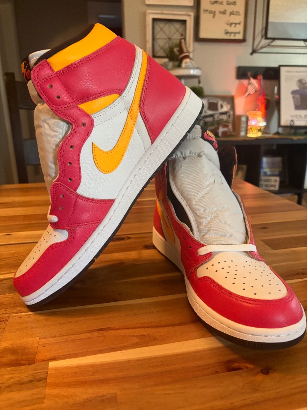 Nike Air Jordan 1 Retro High OG Light Fusion Red 2021 Men’s Size 13